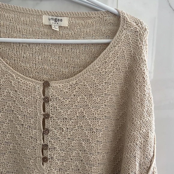 Umgee knit top - Picture 2 of 2